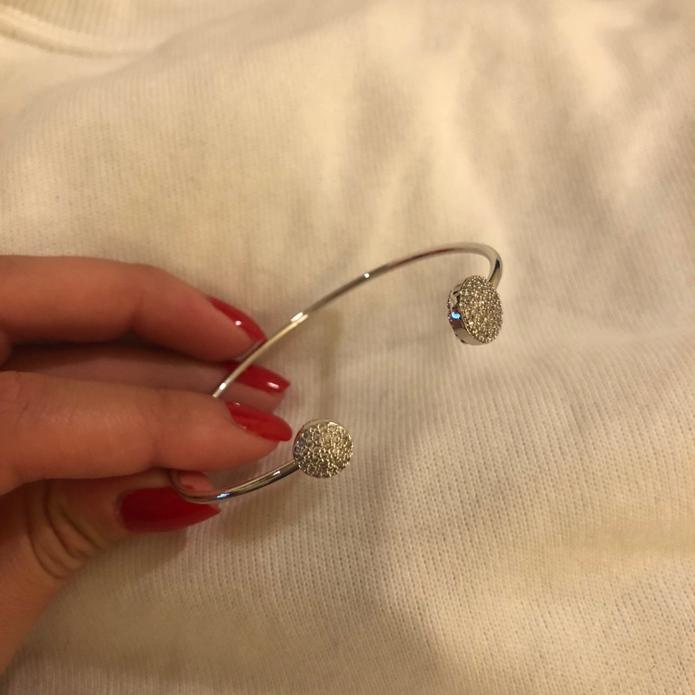 Silver bangle - Picture 2 of 2